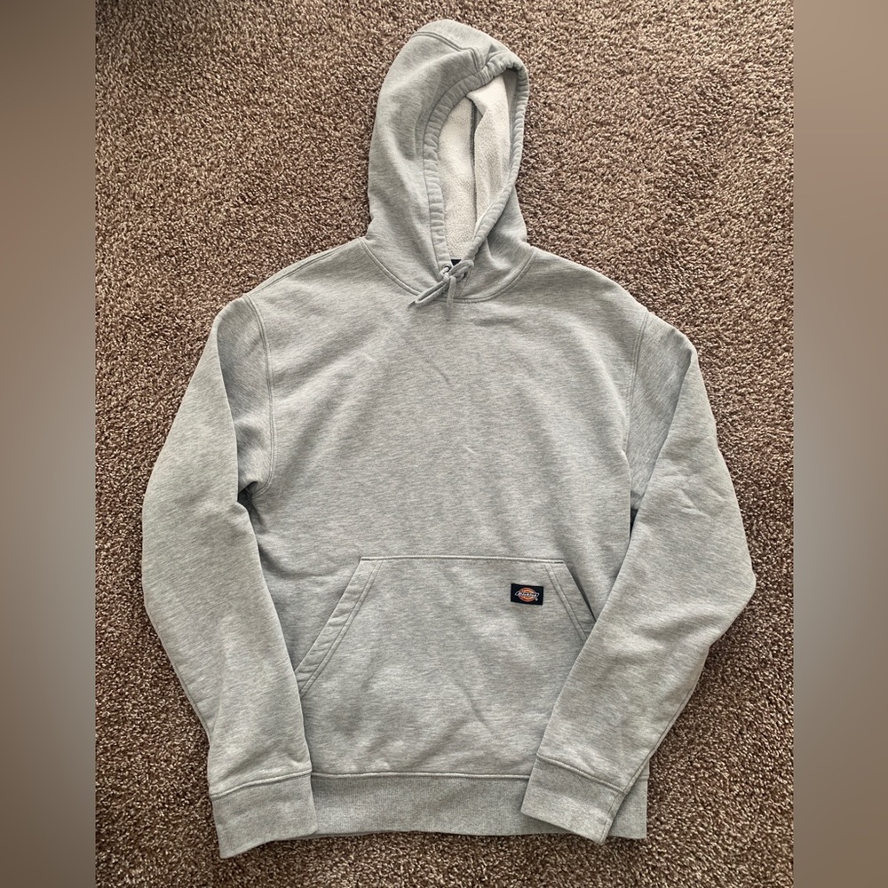 Dickies sweatshirt. Men’s size Medium. Perfect condition.
